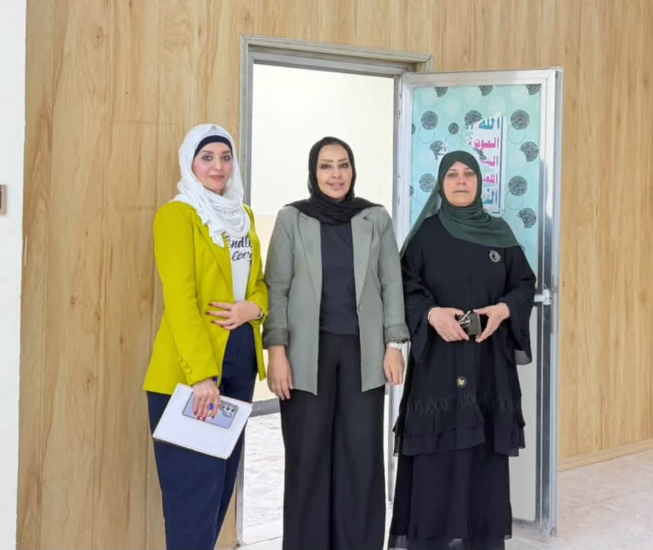 وفد من جامعة البصرة للنفط والغاز يزور الأقسام الداخلية للطالبات برفقة اللجنة الوزارية للاطلاع على أوضاعهن واحتياجاتهن - 1