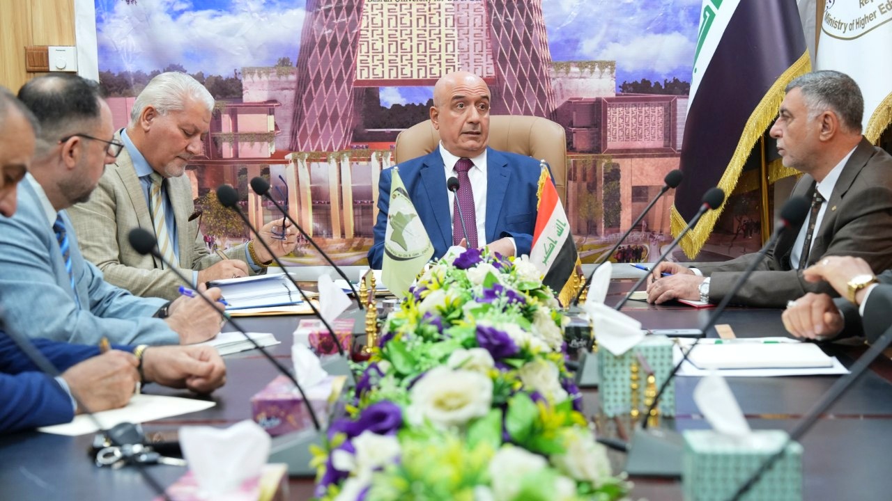 مجلس جامعة البصرة للنفط والغاز يعقد جلسته الاعتيادية الثانية للعام الدراسي 2027/2026 - 2
